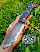 Full tang 1095 high carbon steel blade for exceptional strength and durability