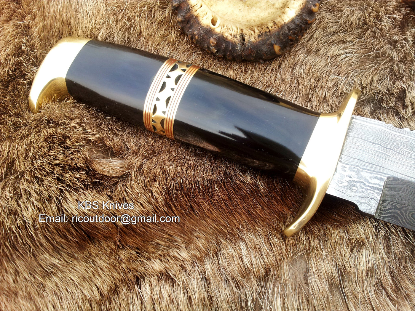 Handcrafted Damascus Steel Hunting Bowie Knife with Brass Spacers and Guard