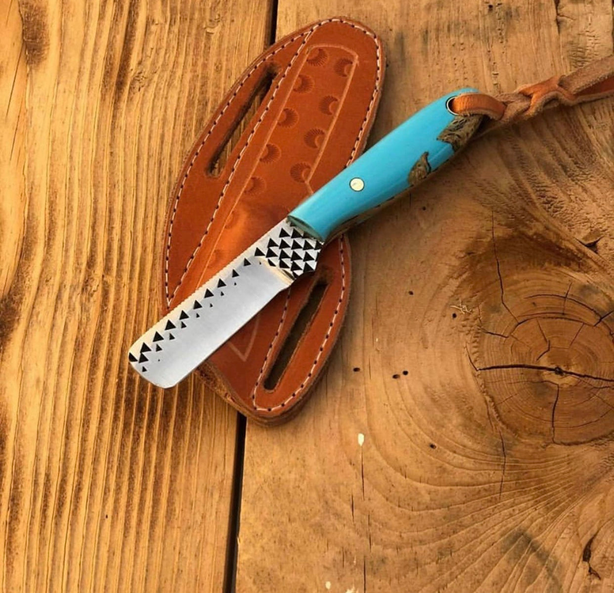Handcrafted Ranch Knife with Turquoise Epoxy Rosewood Handle - 8.5