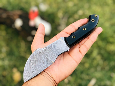 Tactical Damascus Steel Tracker Knife for Survival and Camping with Buffalo Horn Handle