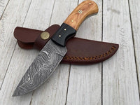Custom Handmade Damascus Skinning Knife