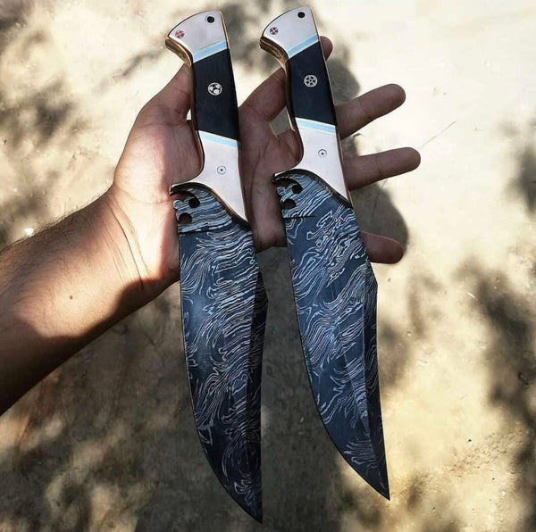 Damascus Steel Hunting Knife