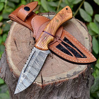 Custom Handmade Damascus Steel Hunting Skinning Knife