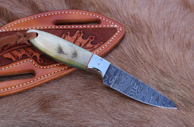 Working Buckaroo Knife Damascus Steel Blade with Sheep Horn Handle

